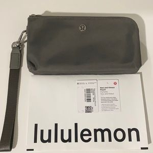 lululemon wallet